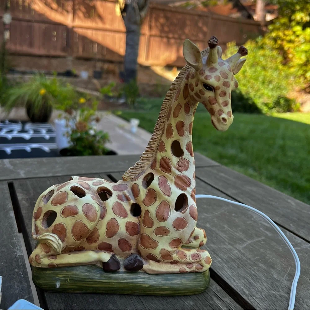 Vintage Ceramic Giraffe Small Table or Desk Lamp Safari Desk Table Night Light